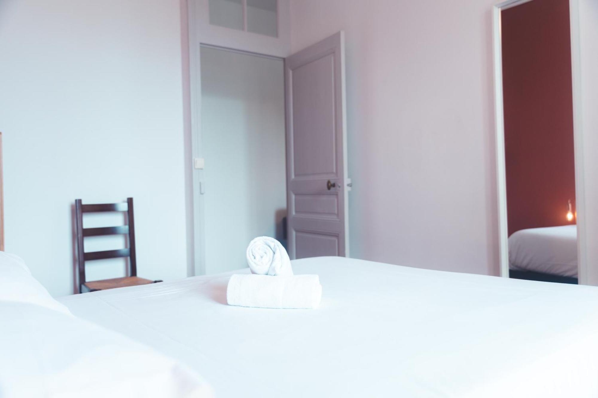 Le Ronsardien - Appartement Calme Et Confortable Tours Dış mekan fotoğraf